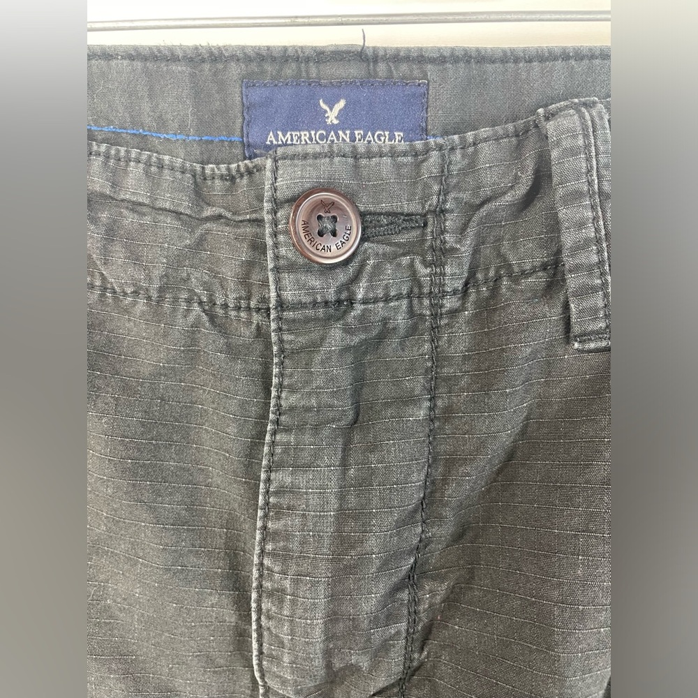 American Eagle Outfitters Black Longboard Cargo Shorts Size 33 Men’s - Picture 8 of 13